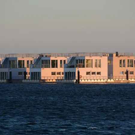 Schwimmendes Haus 24 Olpenitz